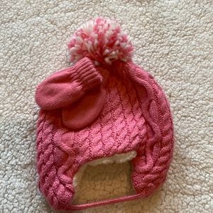 NWT Cat & Jack Baby Winter Hat and Mittens Set